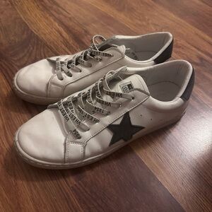 Vintage Havana White and Black Sneakers